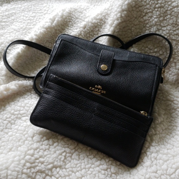 Coach crossbody - Picture 3 of 3